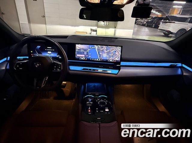 BMW i5 G60 eDrive 40 M Sport - фото 4