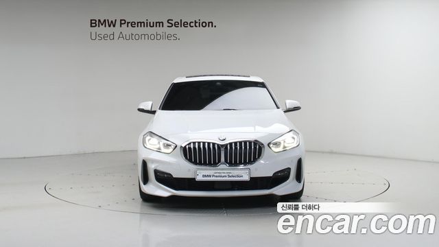 BMW 1-Series F40 120i M Sports - фото 2