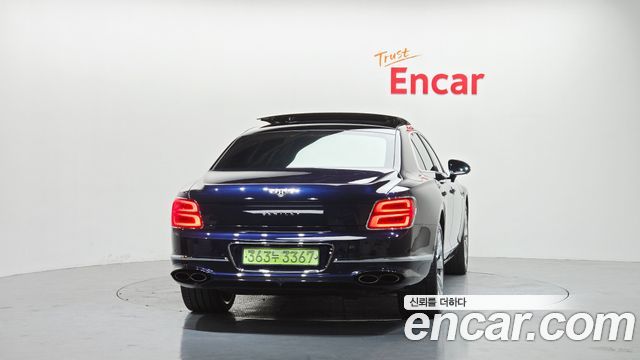 Bentley Flying Spur 3-го поколения 4.0 - фото 3