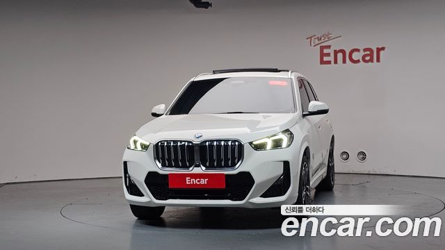 BMW iX1 U11 xDrive 30 M Sport - фото 1