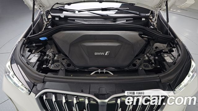 BMW iX1 U11 xDrive 30 M Sport - фото 4