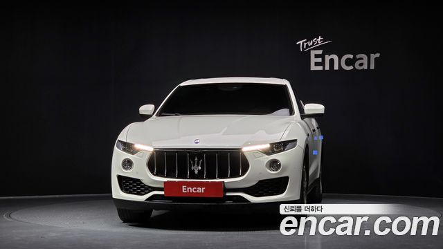 Maserati Levante 3.0 Diesel AWD - фото 2