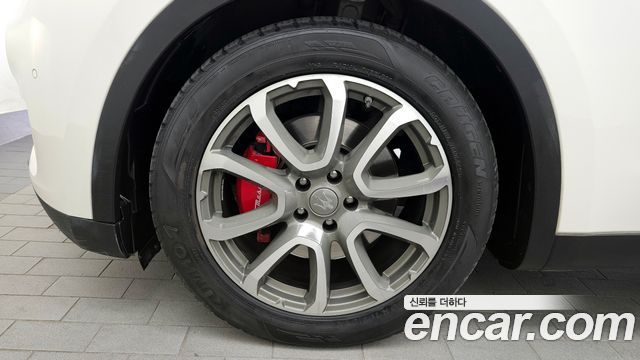 Maserati Levante 3.0 Diesel AWD - фото 4