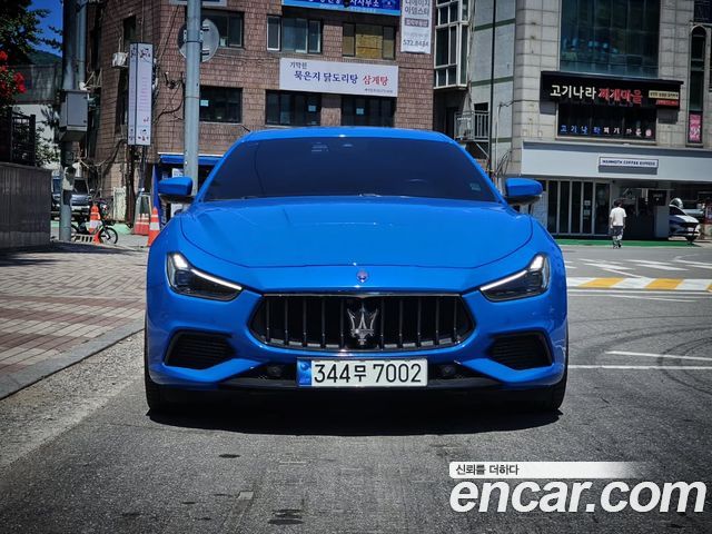 Maserati Ghibli 3.0S Q4 F Tributo 3rd - фото 1