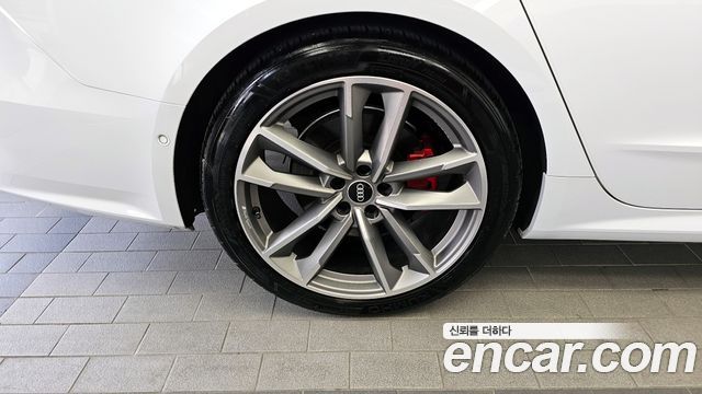 Audi A7 55 TFSI Quattro Premium - фото 4