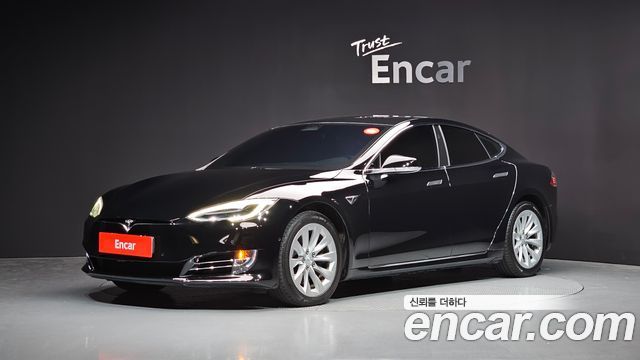 Tesla Model S Long Range - фото 0