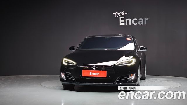 Tesla Model S Long Range - фото 2