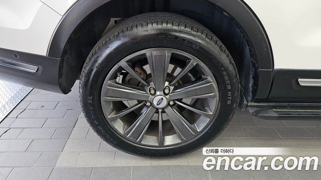 Ford Explorer 2.3 Limited 4WD 5th - фото 4