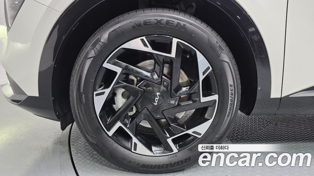Kia Sportage 5-го поколения Gasoline 1.6 Turbo 2WD Signature - фото 4