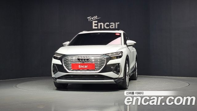 Audi Q4 e-tron F4 45 Premium - фото 2