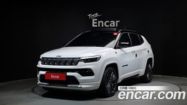 Jeep Compass 2-го поколения S2.4 AWD - фото 0
