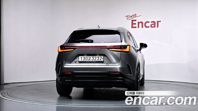 Lexus NX 2-го поколения Premium - фото 3