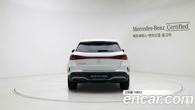 Mercedes-Benz EQA H243 EQA250 AMG Line - фото 3