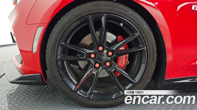 Chevrolet (GM Daewoo) Camaro Новый SS 6.2 V8 Volcano Red - фото 4