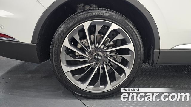 Lincoln Aviator 2-го поколения 3.0 Reserve AWD - фото 4
