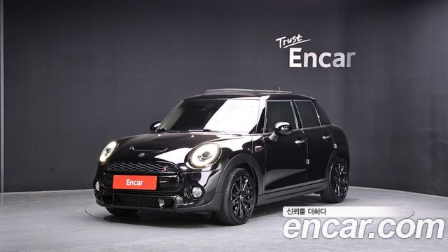 Mini Cooper 5Door Standard 3rd - фото 0