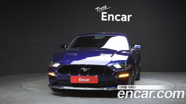 Ford Mustang GT Coupe - фото 2