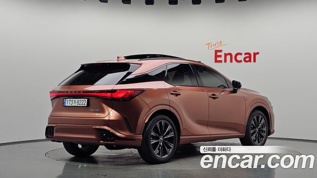 Lexus RX 5-го поколения F-Sport - фото 0