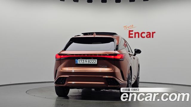 Lexus RX 5-го поколения F-Sport - фото 2