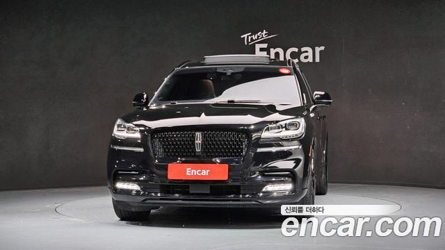 Lincoln Aviator 2-го поколения 3.0 RESERVE JET PACKAGE AWD - фото 2