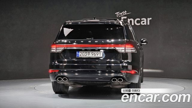 Lincoln Aviator 2-го поколения 3.0 RESERVE JET PACKAGE AWD - фото 3