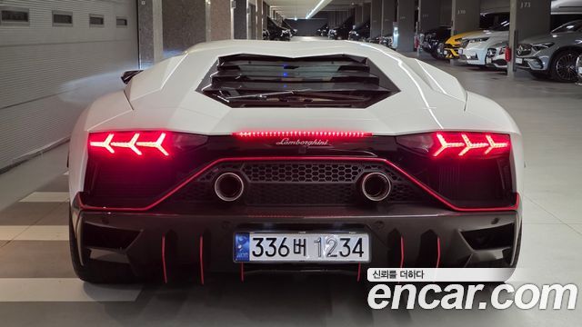 Lamborghini Aventador LP780-4 Ultimae - фото 3