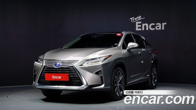 Lexus RX 4-го поколения Executive - фото 0