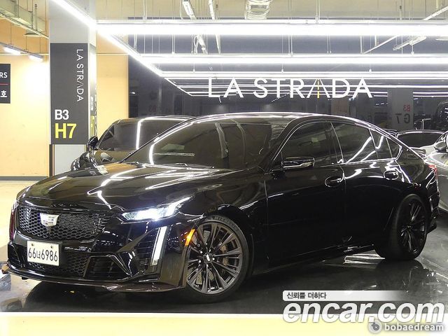Cadillac CT5-V 6.2 Blackwing - фото 1