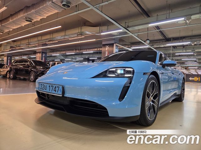 Porsche Taycan 4S - фото 0