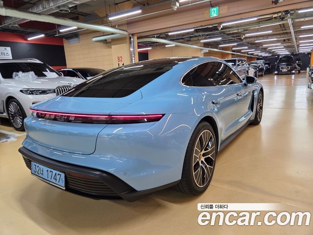 Porsche Taycan 4S - фото 2