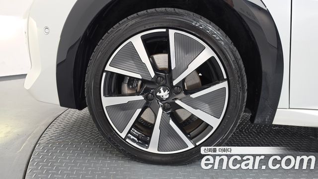 Peugeot 208 2-го поколения GT - фото 3