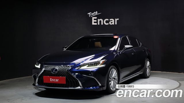Lexus ES 7-го поколения Luxury Plus - фото 0