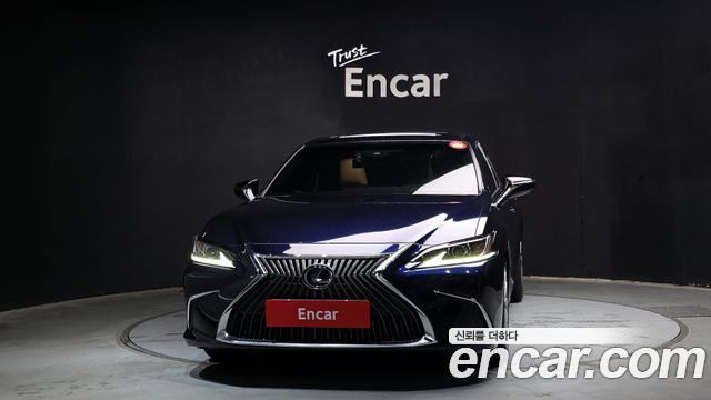 Lexus ES 7-го поколения Luxury Plus - фото 2