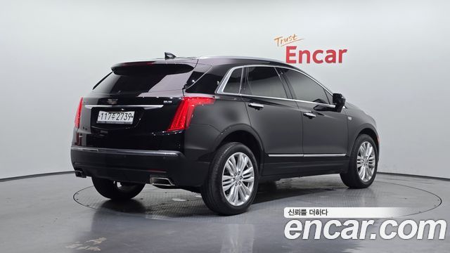 Cadillac XT5 3.6 Premium AWD - фото 1