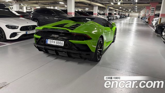 Lamborghini Huracan LP640-4 EVO Spyder - фото 1