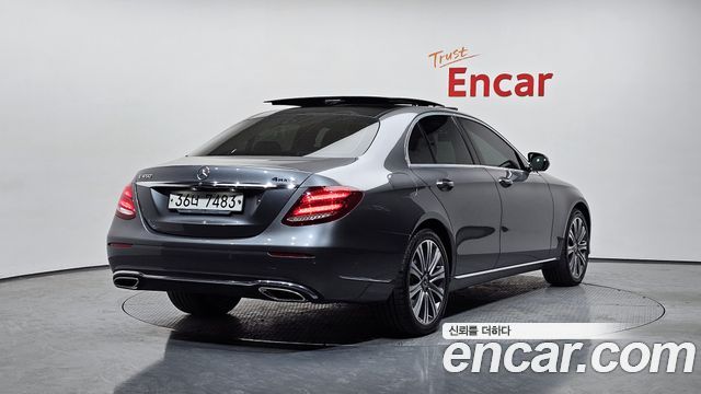 Mercedes-Benz E-Class W213 E450 4MATIC Exclusive - фото 0