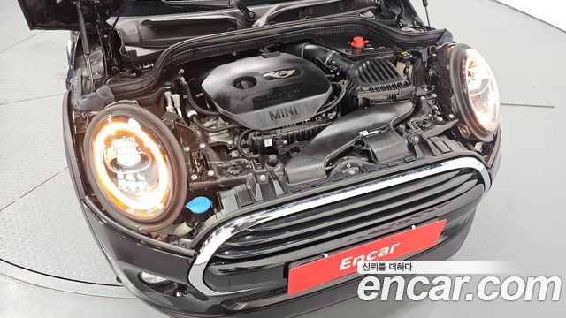 Mini Cooper 5Door Standard 3rd - фото 4