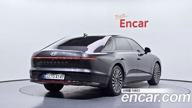 Hyundai Grandeur GN7, гибрид Calligraphy - фото 1