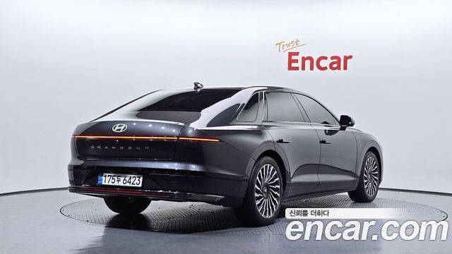 Hyundai Grandeur GN7, гибрид Calligraphy - фото 1