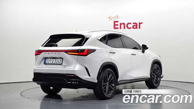 Lexus NX 2-го поколения Premium - фото 1