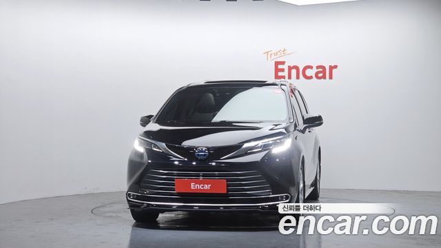 Toyota Sienna 4-го поколения 2.5 Hybrid 2WD - фото 2