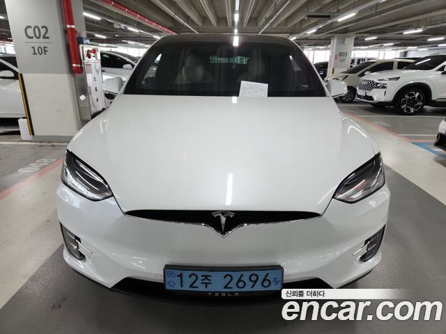 Tesla Model X Long Range - фото 1