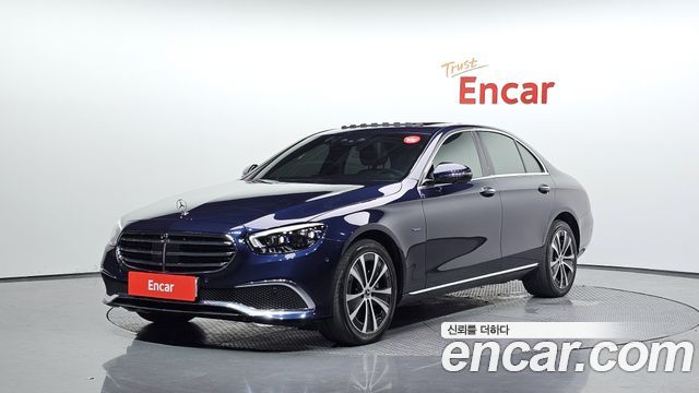 Mercedes-Benz E-Class W213 E300e 4MATIC Exclusive - фото 0