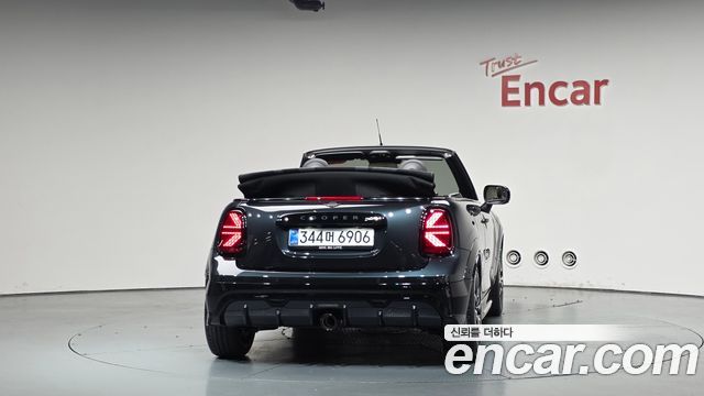 Mini Cooper Convertible 4-го поколения JCW - фото 2