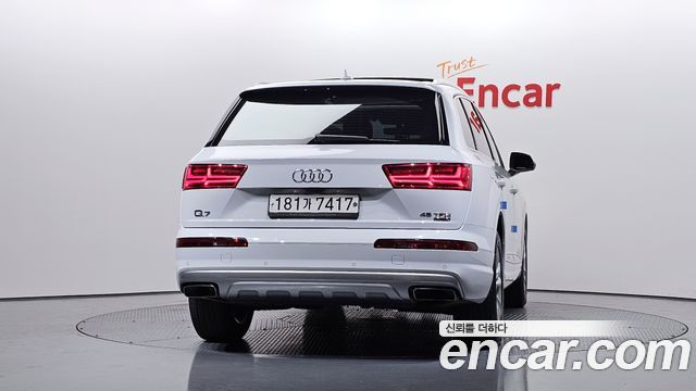 Audi Q7 45 TFSI Quattro - фото 3