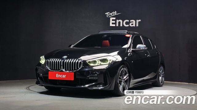 BMW 1-Series F40 120i M Sports - фото 0
