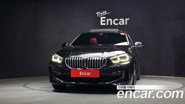BMW 1-Series F40 120i M Sports - фото 2