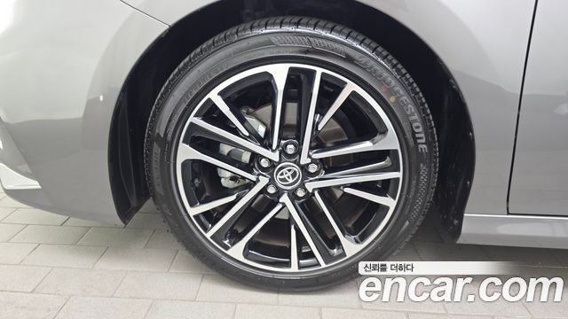 Toyota Camry XV80 2.5 XLE Premium Hybrid - фото 4