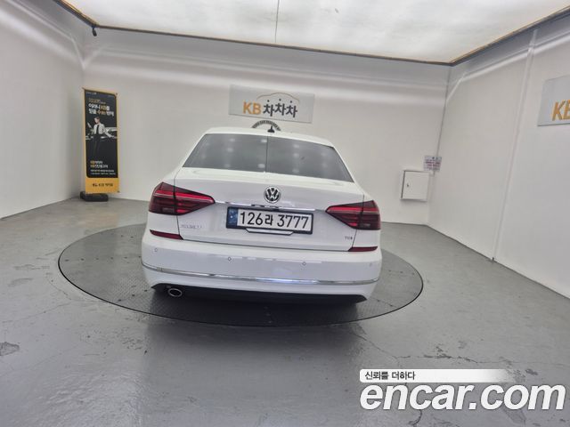 Volkswagen Passat Новый 2.0 TSI B7 - фото 3