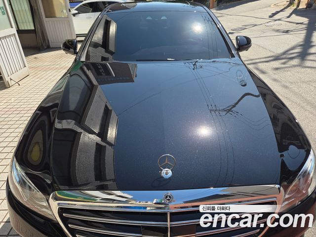 Mercedes-Benz E-Class W213 E300 4MATIC Exclusive - фото 1